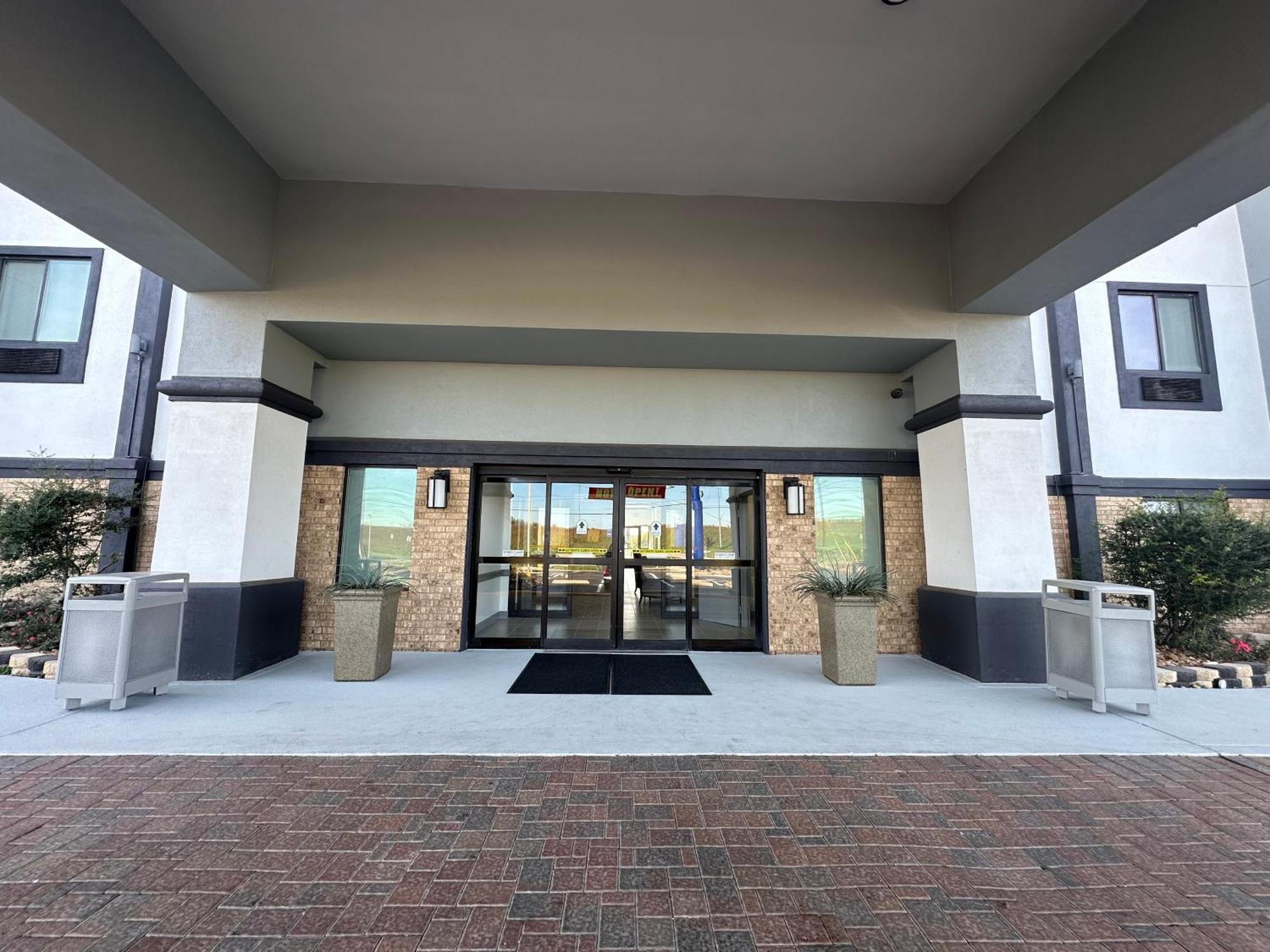 舒伦堡贝斯特韦斯特plus酒店 Schulenburg 外观 照片